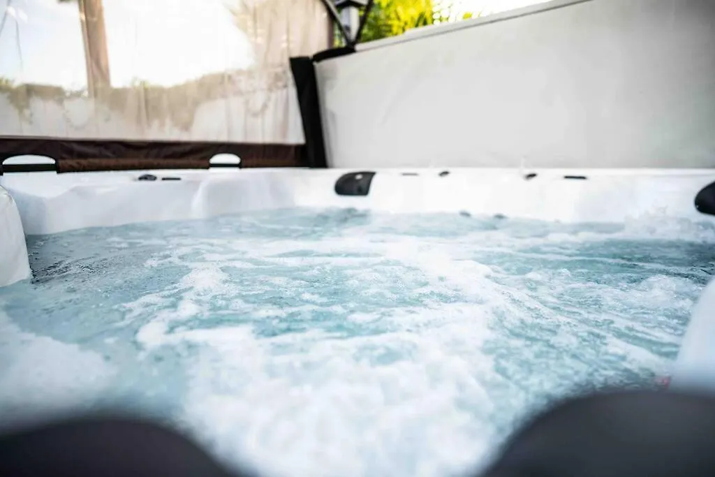 Tatil Evi Old Town Cactus Casa With Master, Hot Tub, Putt Putt Villa Scottsdale